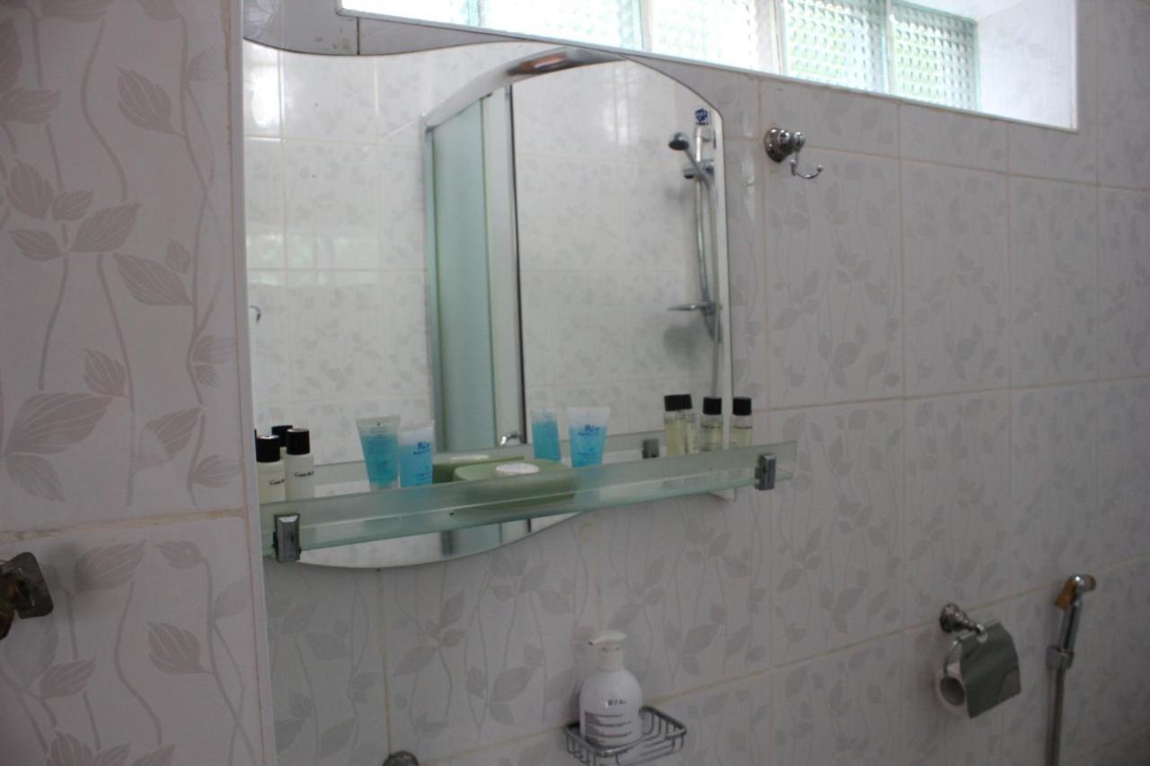 Valiko Hotel Тбилиси Екстериор снимка