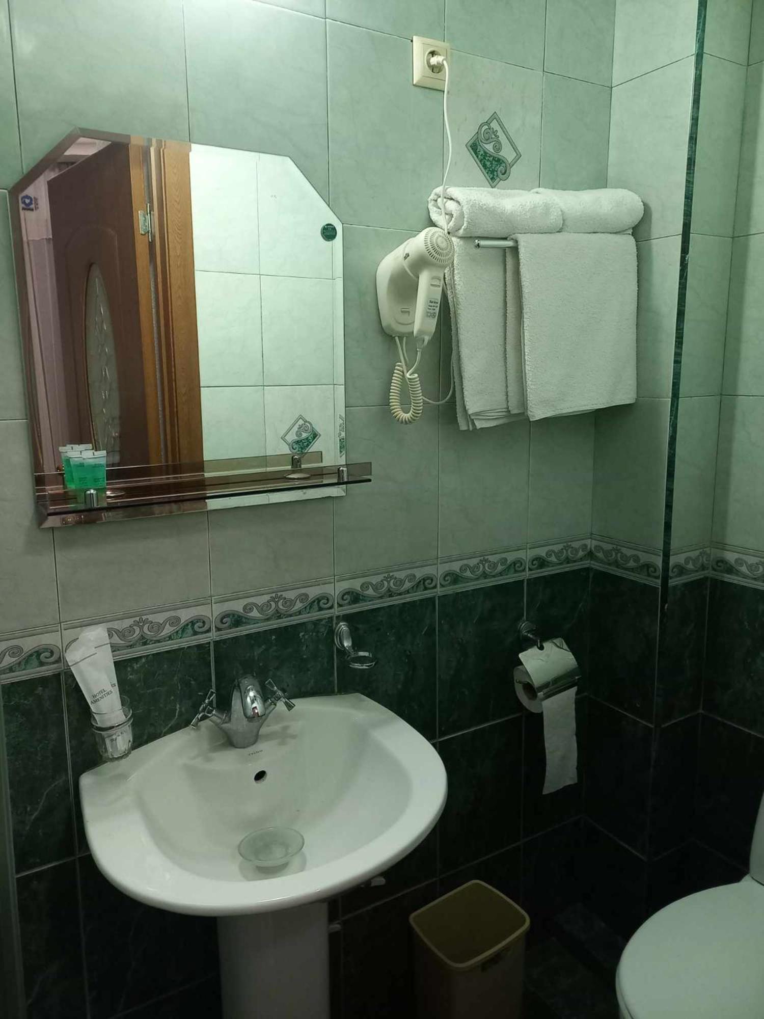 Valiko Hotel Тбилиси Екстериор снимка